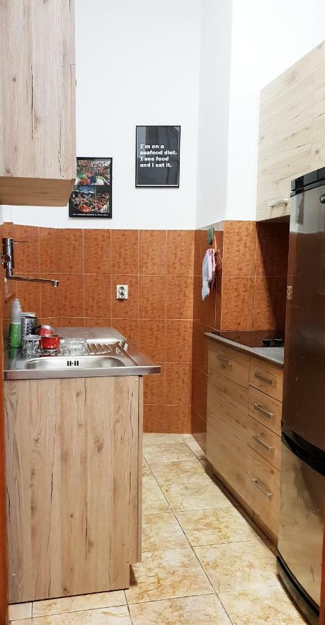 Apartman Kyra Pola Esterno foto