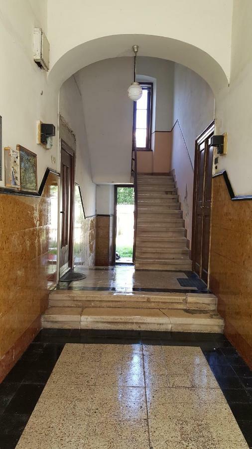 Apartman Kyra Pola Esterno foto